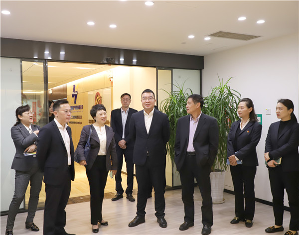 2023-5-11 西南聯(lián)交所、四川國(guó)興商務(wù)信息服務(wù)有限公司與貴州陽(yáng)光產(chǎn)權(quán)交易所開(kāi)展交流座談4.jpg