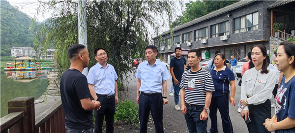 2023-6-21  貴州陽(yáng)光產(chǎn)權(quán)交易所開展我們的節(jié)日·端午節(jié)主題實(shí)踐活動(dòng)暨鄉(xiāng)村振興調(diào)研活動(dòng)4.jpg