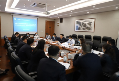 貴州省地方金融監(jiān)督管理局黨組成員、副局長郭盛一行到貴州陽光產(chǎn)權(quán)、貴州環(huán)交所調(diào)研座談并宣講貴州省第十三次黨代會(huì)精神