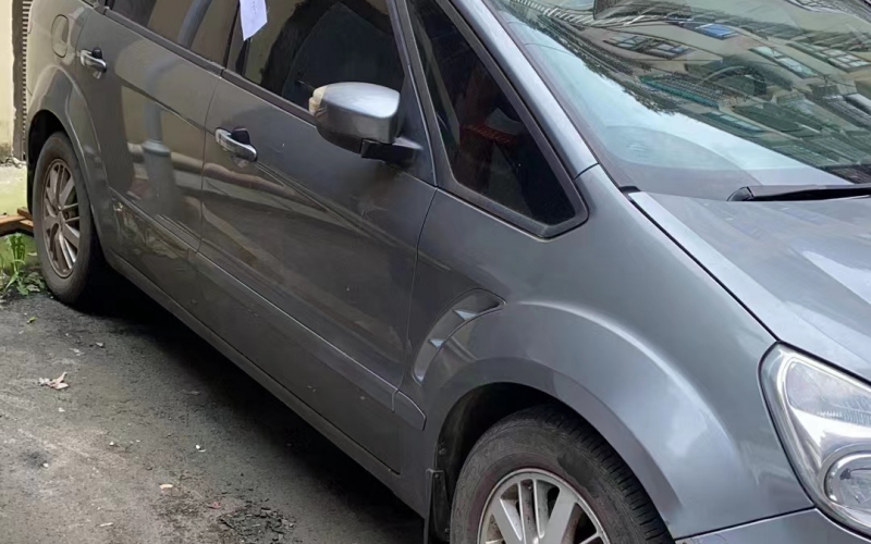 首鋼貴陽特殊鋼有限責(zé)任公司工會持有的福特商務(wù)車轉(zhuǎn)讓(四次掛牌)