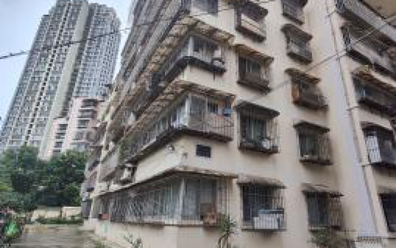 南明區(qū)新華路70號6棟3單元8樓附14號轉(zhuǎn)讓（持有方：貴州省機關(guān)事務(wù)管理局國有資產(chǎn)管理服務(wù)中心）