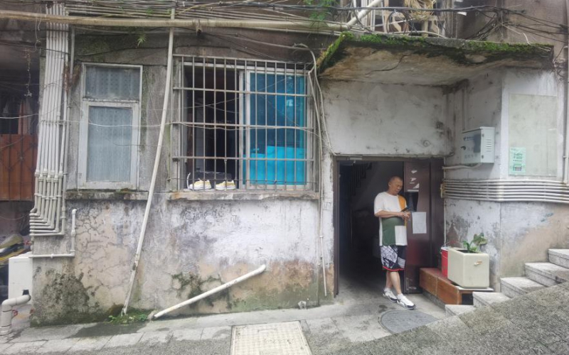 貴州省機(jī)關(guān)事務(wù)管理局國有資產(chǎn)管理服務(wù)中心貴陽市南明區(qū)護(hù)國路153號3單元8層1號房屋資產(chǎn)招租